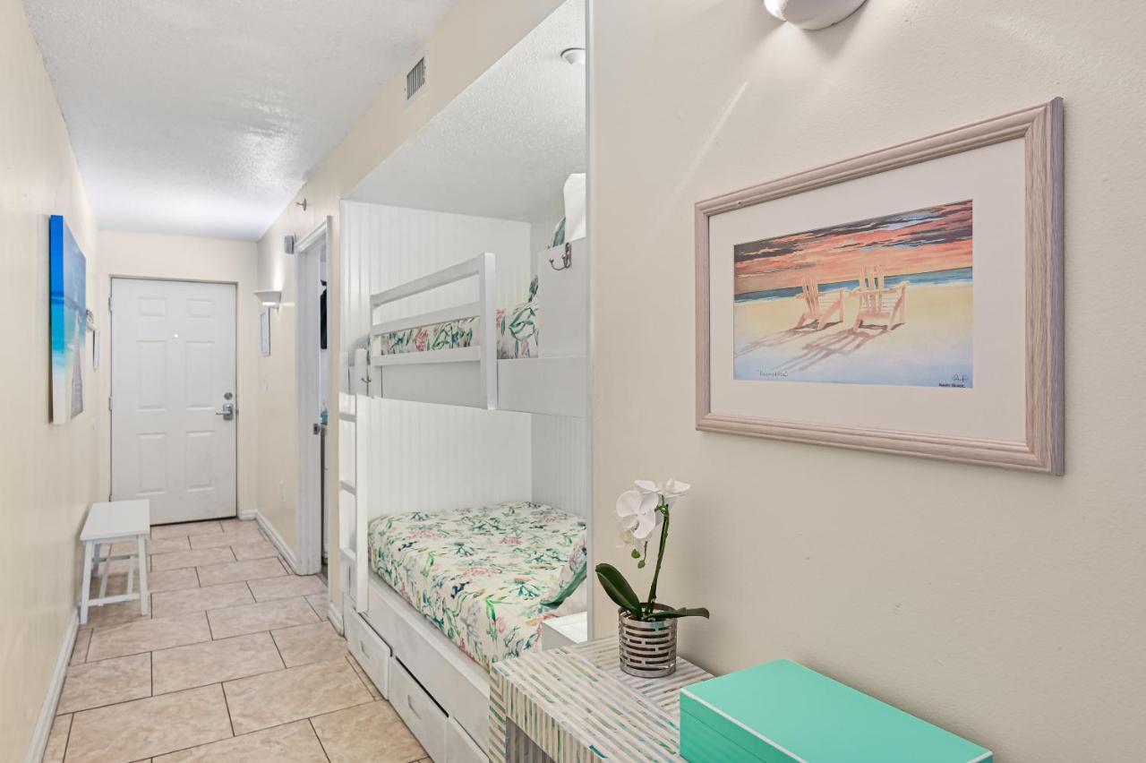 Pelican Beach Resort Rentals 德斯廷 外观 照片